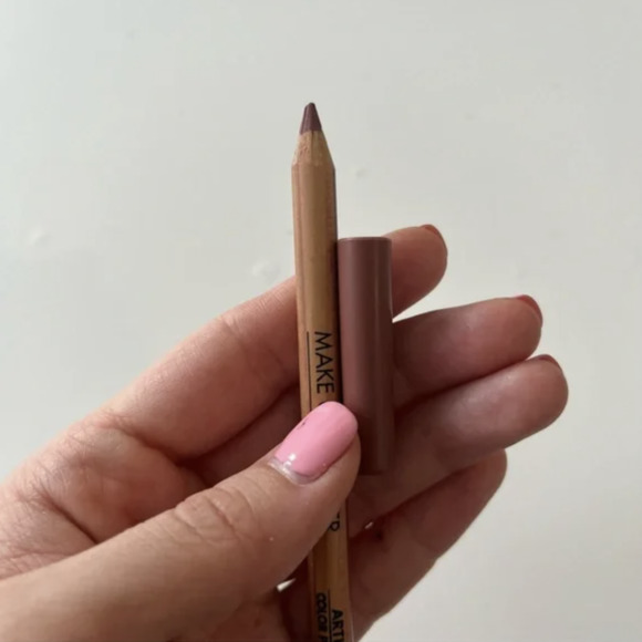 Makeup Forever Lip Liner